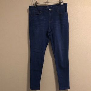 GAP Skinny Jeans!
